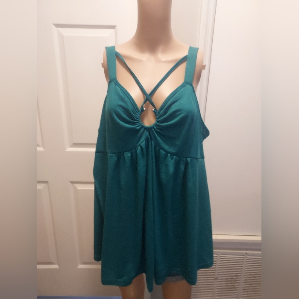 New sleeveless blouse